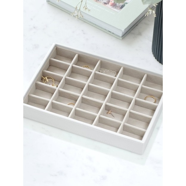 Cutie pentru bijuterii cu sectii alba