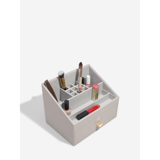 Organizator makeup maro