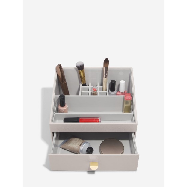 Organizator makeup maro