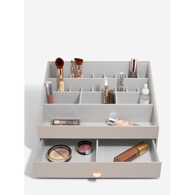 Organizator MAKEUP bej