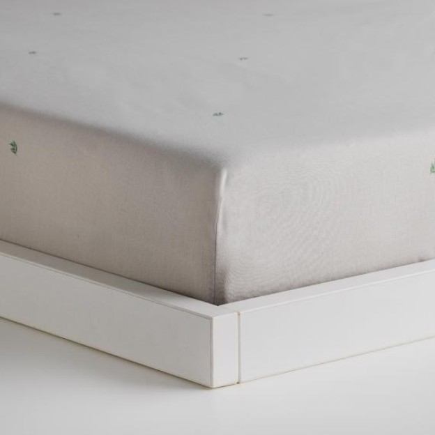 Простыня на резинке LEAFISI