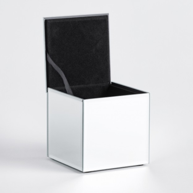 Organizator SHIRRO