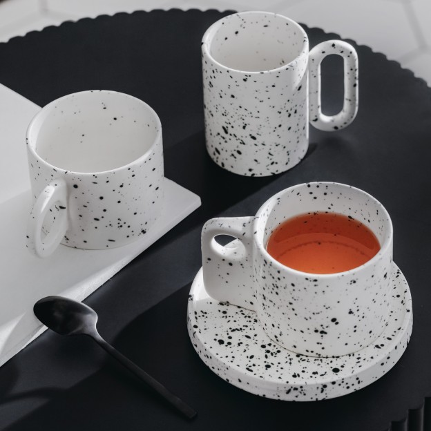 Ceasca cu farfurie AKAMIRA