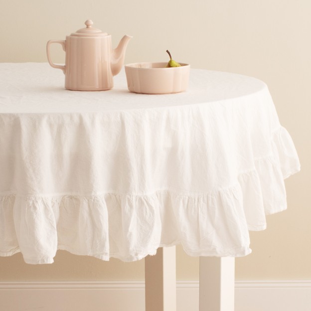 Fata de masa FALBINES