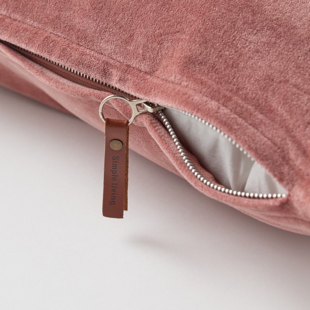 Наволочка REVILE