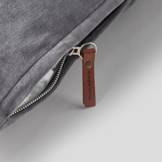 Наволочка REVILE