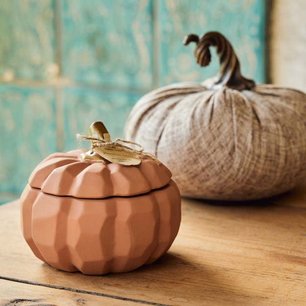 Luminare aromatizata PUMPIS