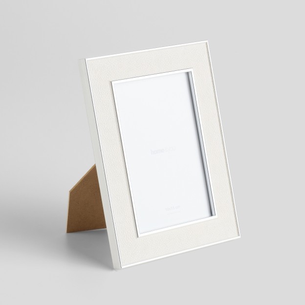 Rama foto SLATE