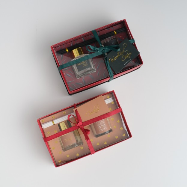 Set cadou cu difuzor de arome si lumanare parfumata LIFELLO