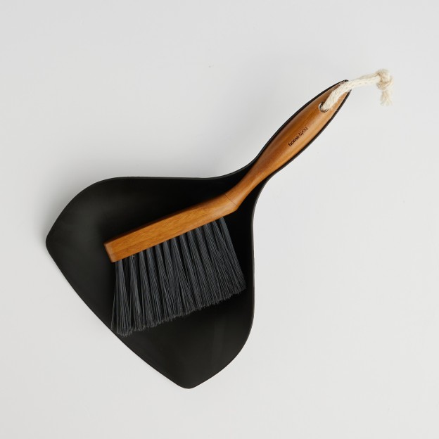 FARAS CU PERIE PENIKOSI