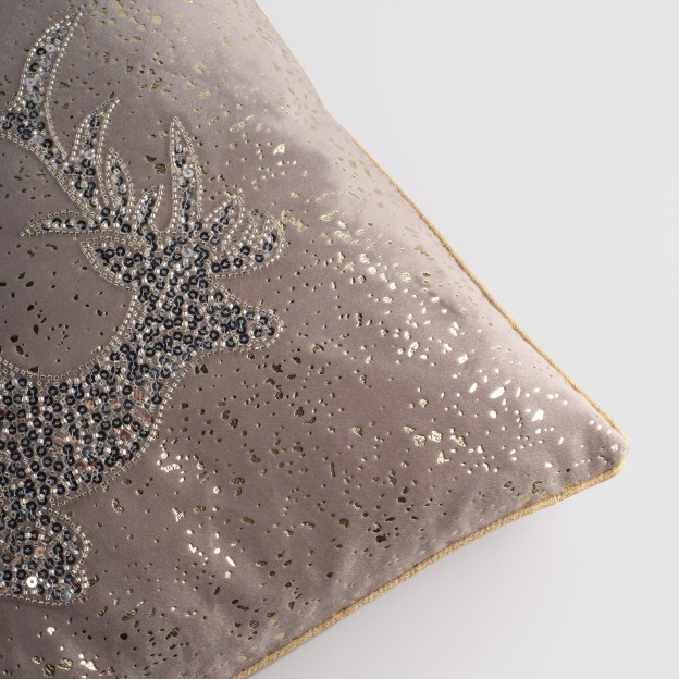 Fata de perna DRIDIS