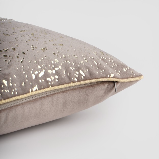 Fata de perna DRIDIS