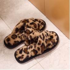 Papuci Panther cu motiv animal Papuci Panther cu motiv animal