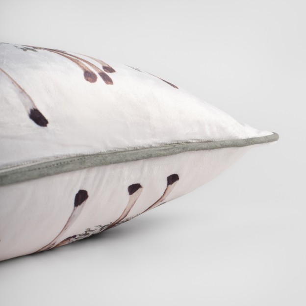 Fata de perna HIRVEDO