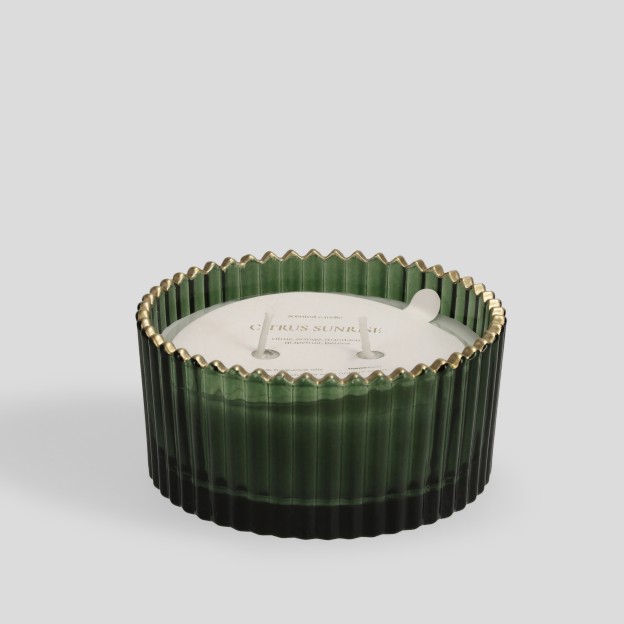 Lumanare aromatizata ESSENTI