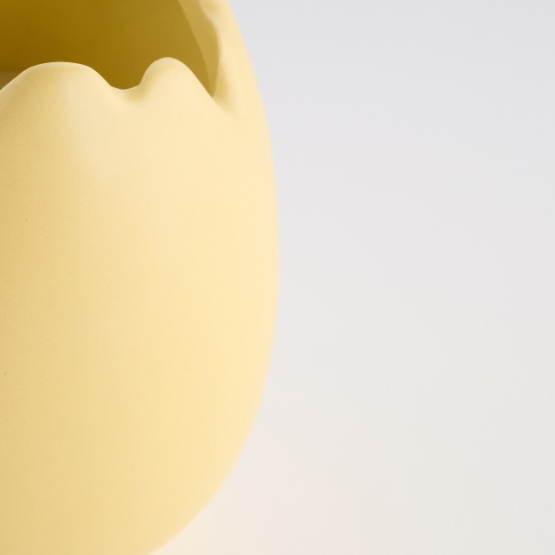 Свеча EGGSHELLO