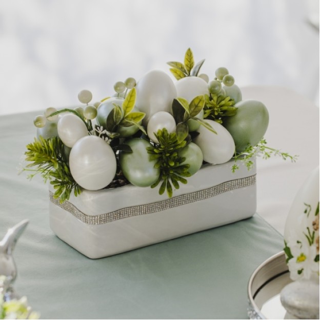 Compozitie florala CUTEEGG