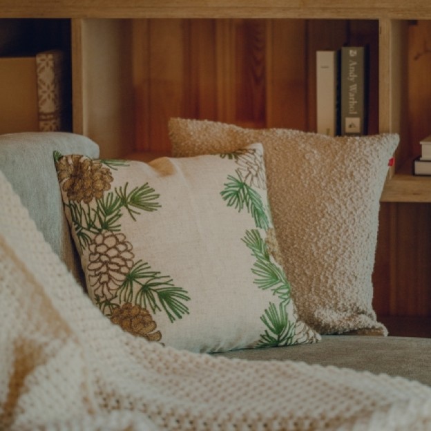 Fata de perna PINECONES