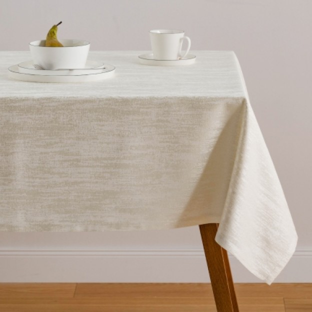 Fata de masa  MESA